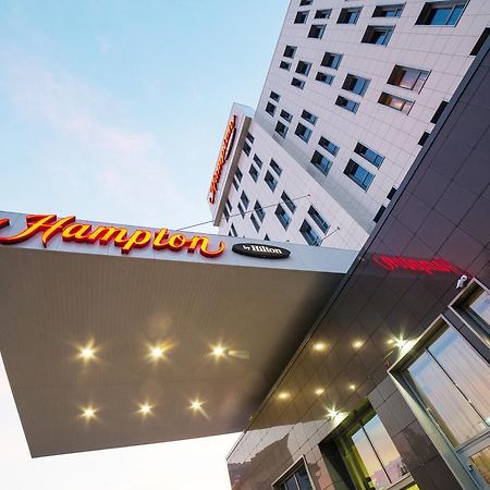 Hampton By Hilton Ufa Hotel Exterior foto